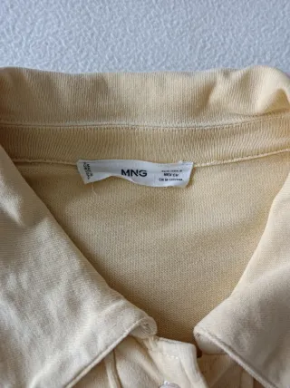 Sobrecamisa amarilla claro