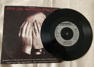 Elton John - Sacrifice - Disco Simple 1990