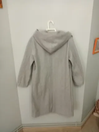 Abrigo largo mujer Atmosphere capucha gris