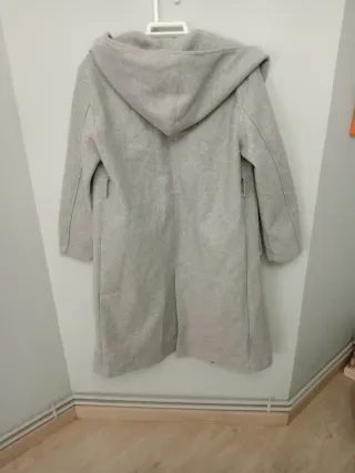 Abrigo largo mujer Atmosphere capucha gris