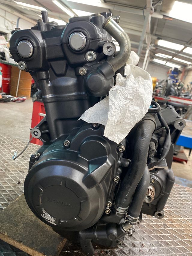 Motor Honda CB500F 2014 ( 80,000km)