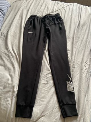 Pantalón chándal negro Nike hombre
