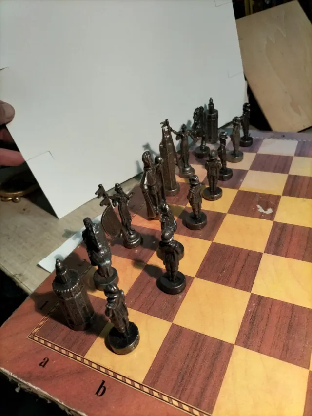 Ajedrez Metálico Sevilla