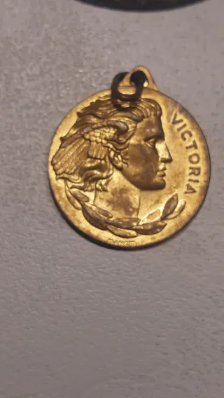 Lotto 5 medaglie sportive vintage