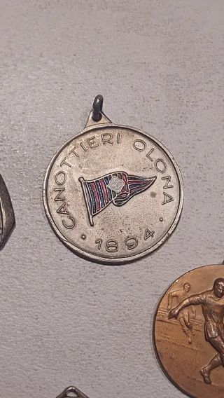Lotto 5 medaglie sportive vintage