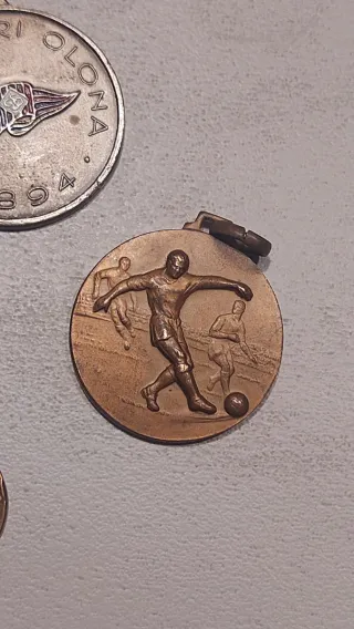 Lotto 5 medaglie sportive vintage