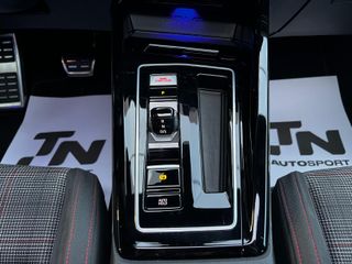 VOLKSWAGEN Golf GTI 2.0 TSI DSG