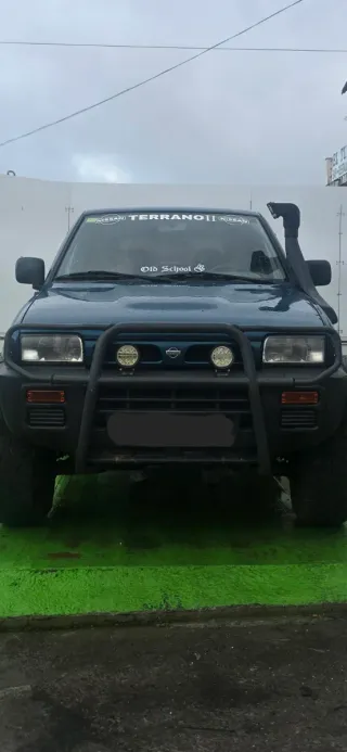 Parachoques y defensa Nissan Terrano II