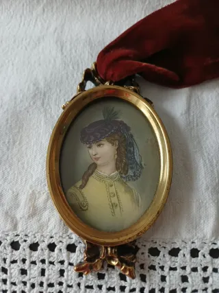 Drappo velluto con cornice ottone primi '900