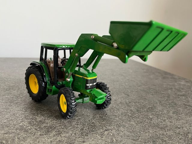 Tractor John Deere 6210 Ertl 1/50