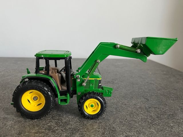 Tractor John Deere 6210 Ertl 1/50