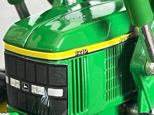 Tractor John Deere 6210 Ertl 1/50