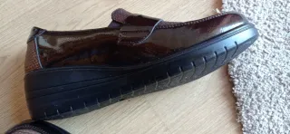 Marlon Zapatos Talla 38 Negros y Dorados