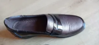 Marlon Zapatos Talla 38 Negros y Dorados