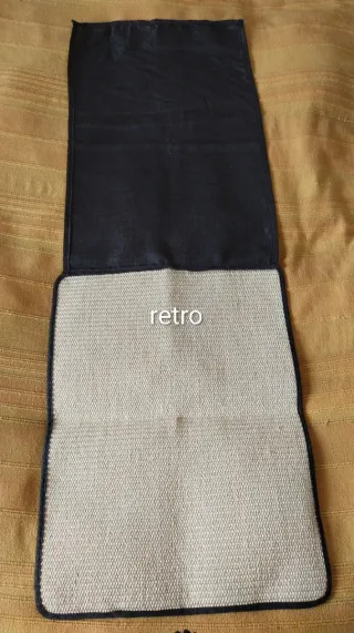 Tiragraffi per divano con palla da gioco per gatti