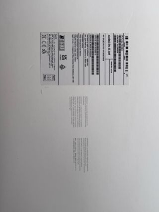 MacBook Pro 13,3 2022 Plata con Caja