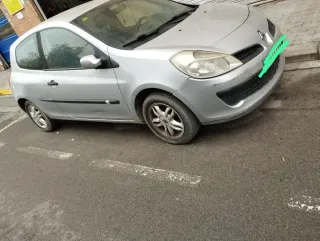 Renault Clio 2004