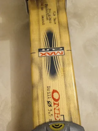 Esquís Dynastar con fijaciones Salomon