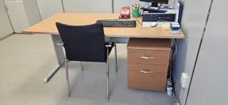 Cajonera de oficina madera y metal