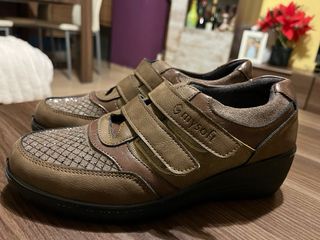 Zapatos Mysoft Marrones y Dorados