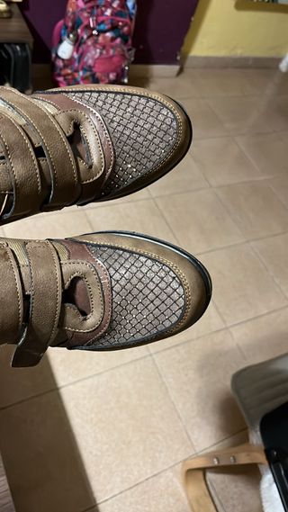 Zapatos Mysoft Marrones y Dorados