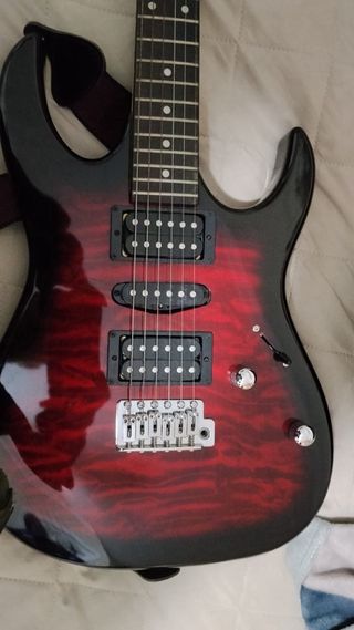 Guitarrra, amplificador,soporte, funda, puas