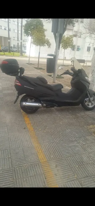 Suzuki Burgman 400cc Negra Automática