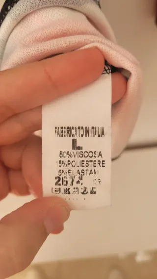 Vestido negro estampado flores