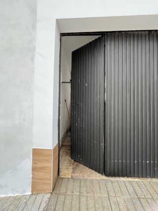 Puerta de garaje metálica