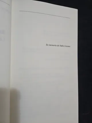 Libro/lágrimas en la lluvia