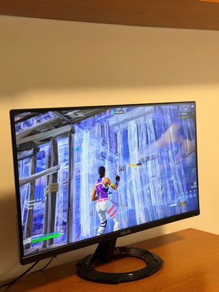 Monitor Asus VG3R 180Hz