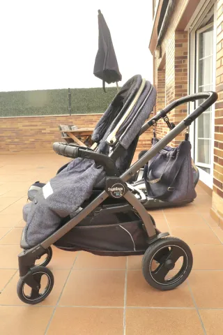 Silla de coche y accesorios bebé