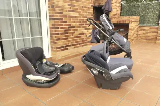 Silla de coche y accesorios bebé