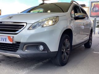 Peugeot 2008 Style 1.2 VTi 82