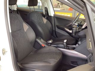 Peugeot 2008 Style 1.2 VTi 82