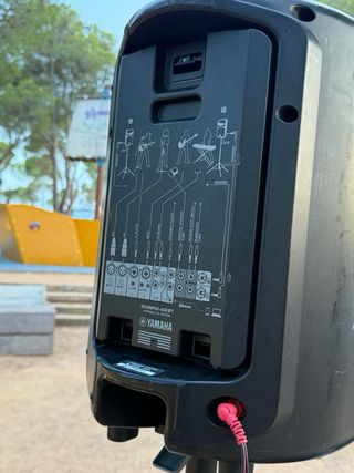 Altavoces Yamaha Stagepass 400