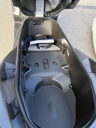 Yamaha XMAX 125 – 2022 – SOLO 1.100 km –COMO NUEVA