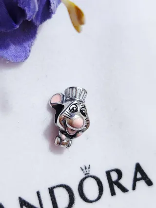 Charm Remy de Ratatouille de Disney Pixar