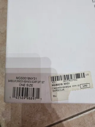 Set regalo barbour cappello più sciarpa