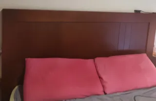 Cabecero de cama de madera