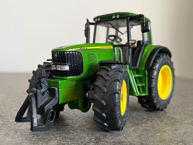 Tractor John Deere 6920S Siku 1/32