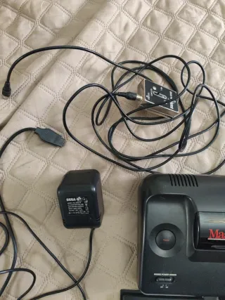 Sega master system II con Mando,cable y 3 juegos