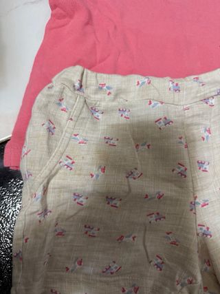 Conjunto niño y pantalón estampado Mayoral y ZARA