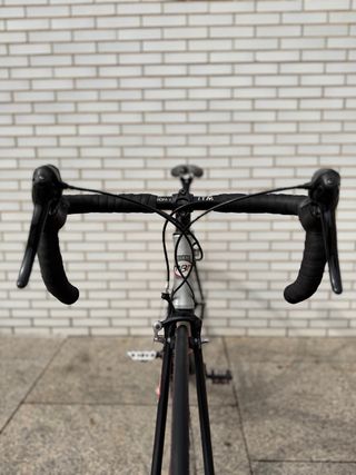 Bicicleta de carretera KRONOS T. M/L