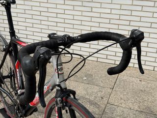 Bicicleta de carretera KRONOS T. M/L