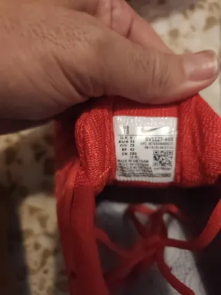 Zapatillas Nike Shox Rojas y Plateadas