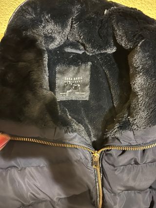 Chaqueta Zara acolchada con cuello de pelo