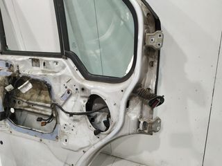 Puerta del izq ford transit caja cerrada 06 539163