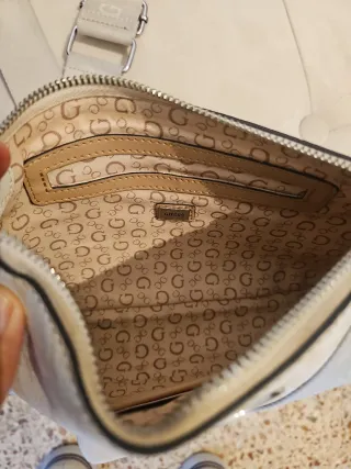 Bolso Guess Beige y Blanco