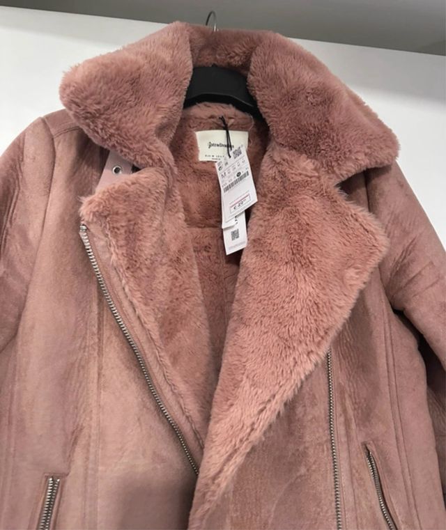 Chaqueta Stradivarius pelo rosa Talla M